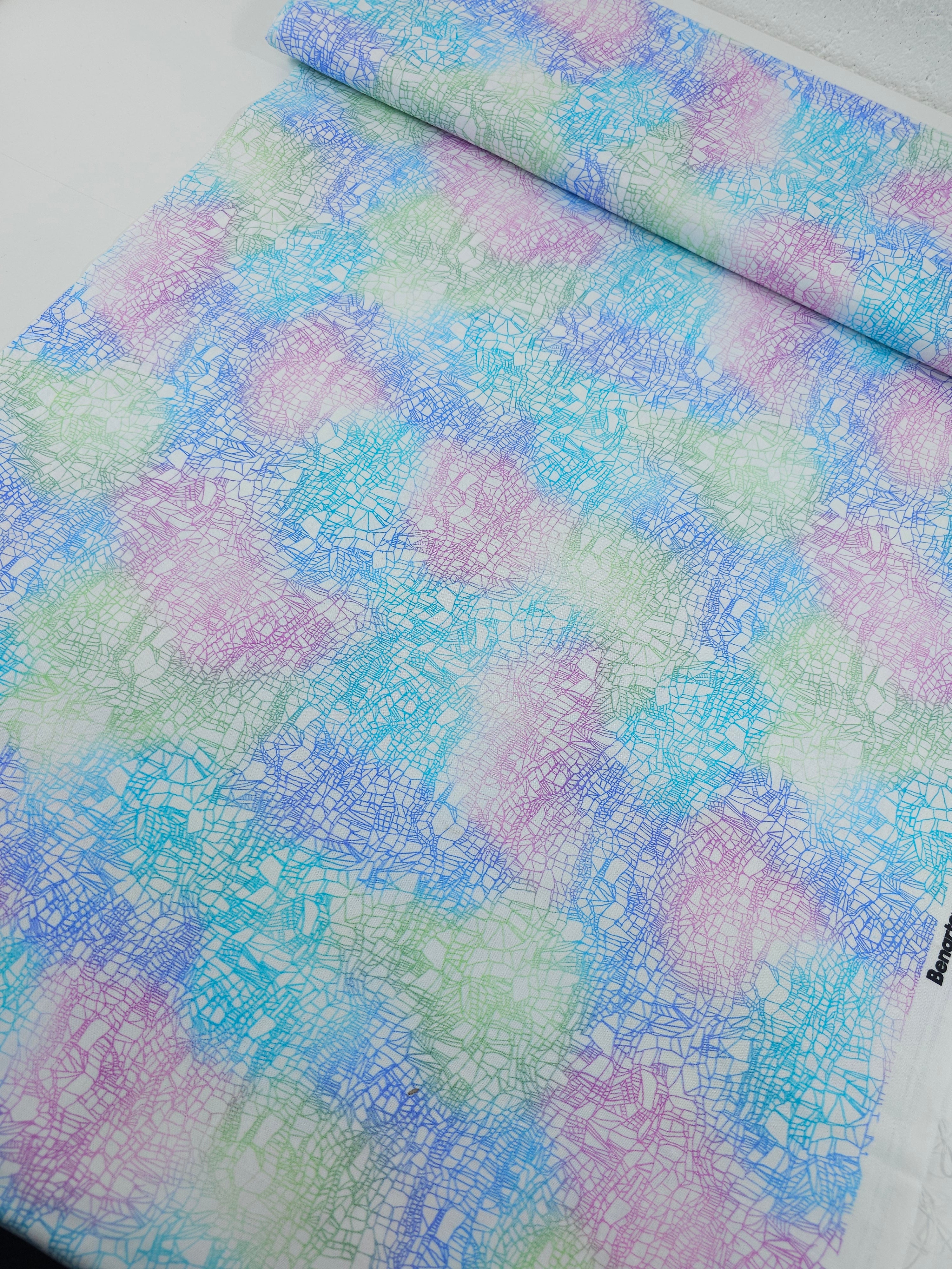 Abstract Pop Static Scales 100% Cotton - Benartex