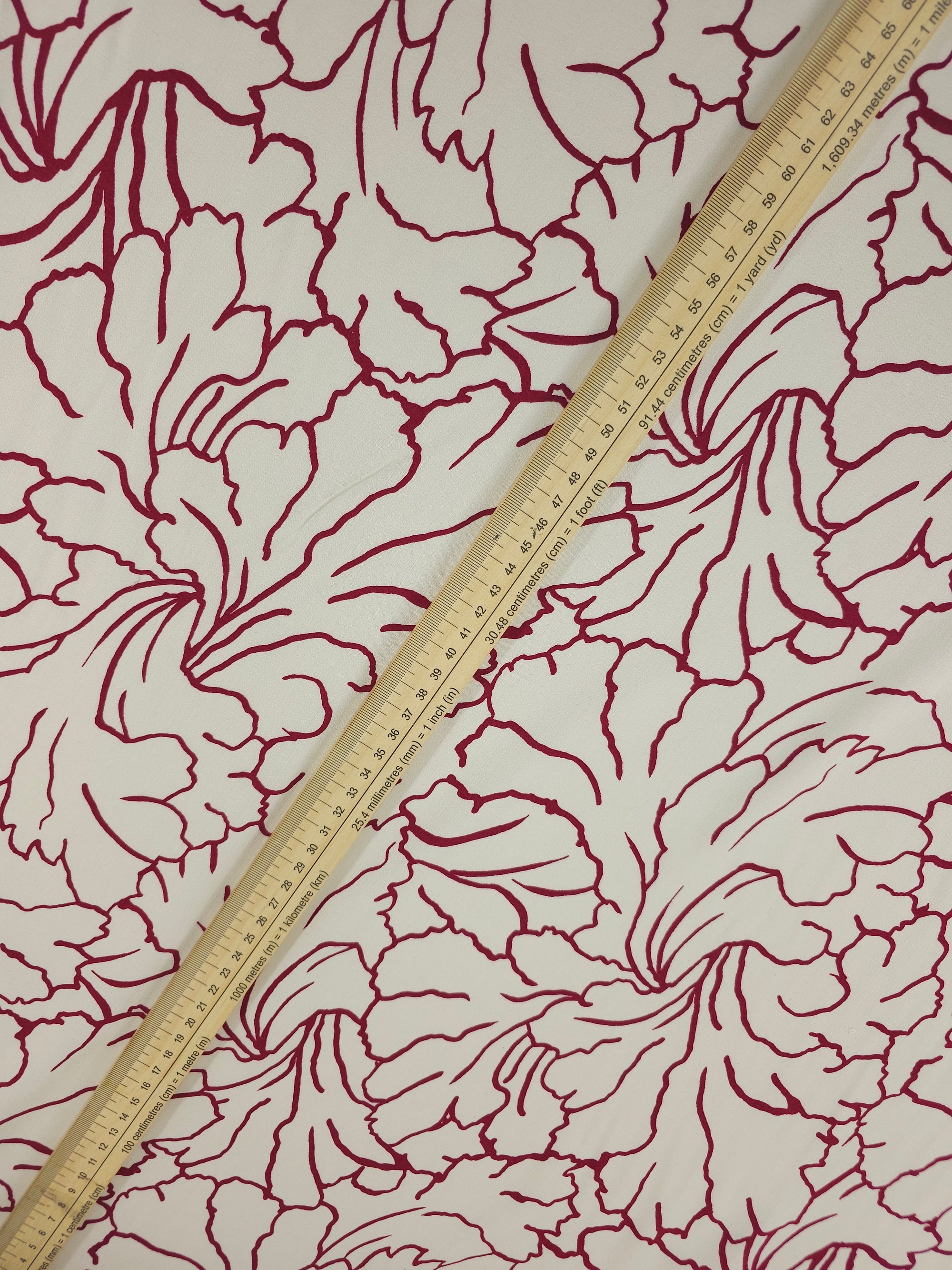 Wine/Cream Floral Outline Viscose Satin *DEFECT*