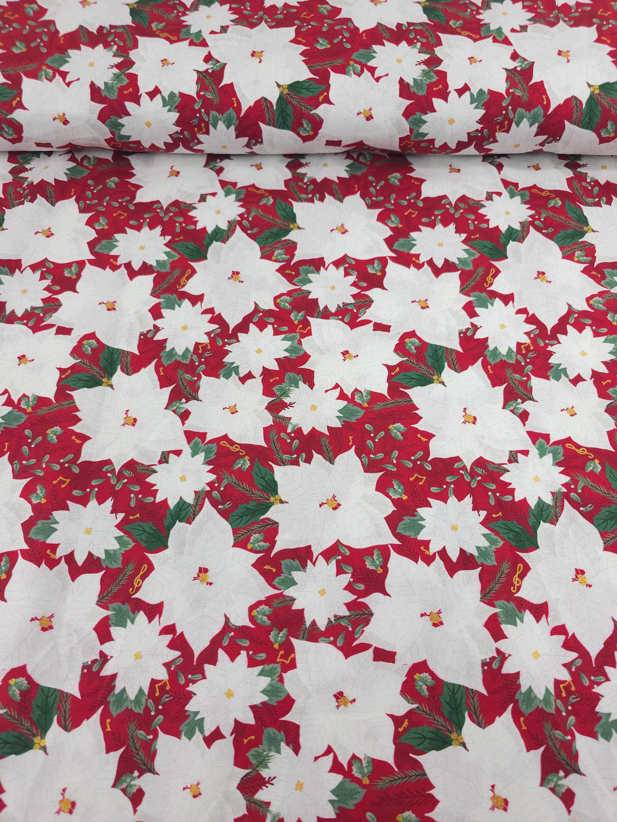 Red/White Poinsettia Floral 100% Cotton