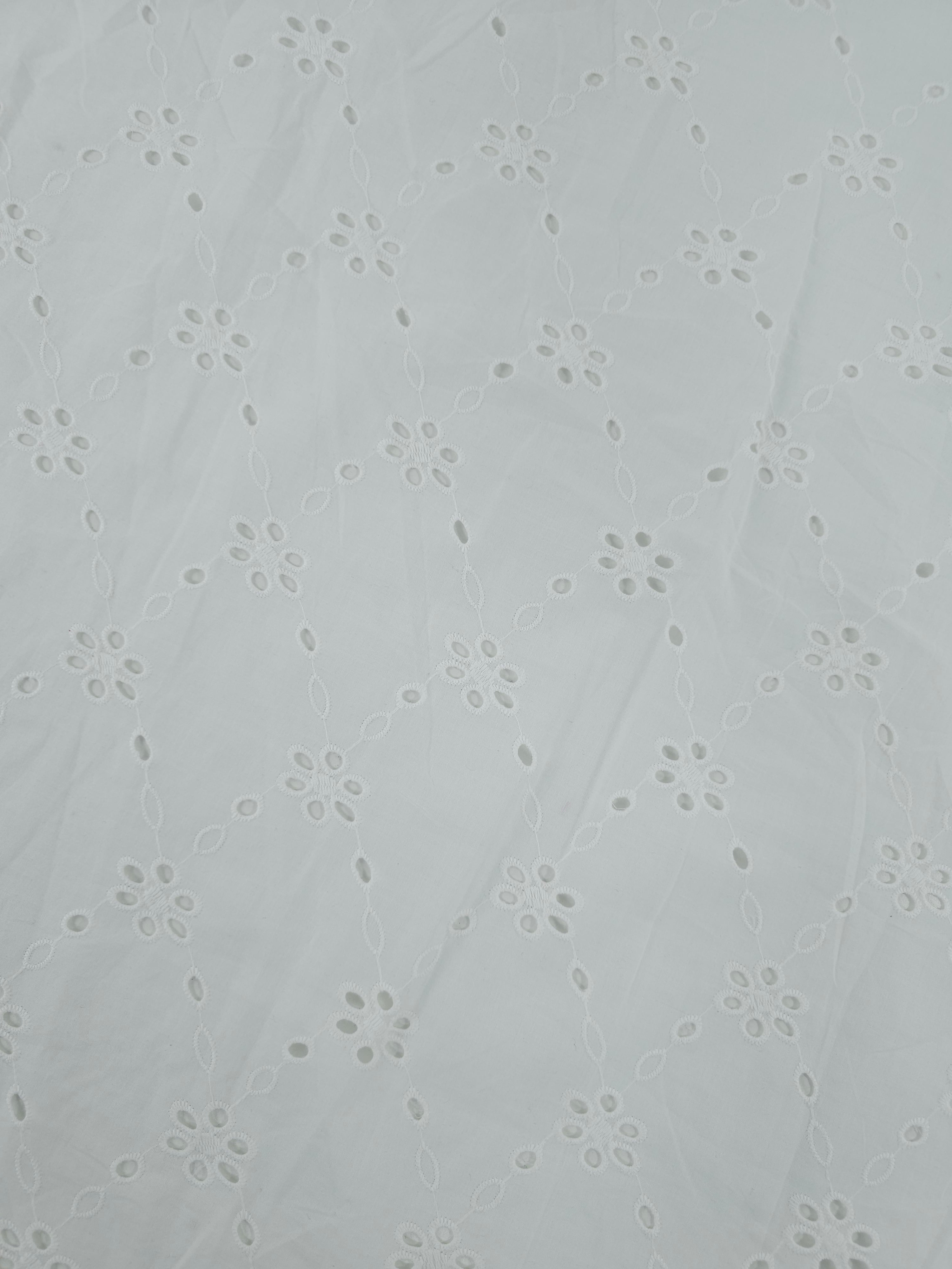 White Daisy Diamond Cambric Cotton Broderie Anglaise
