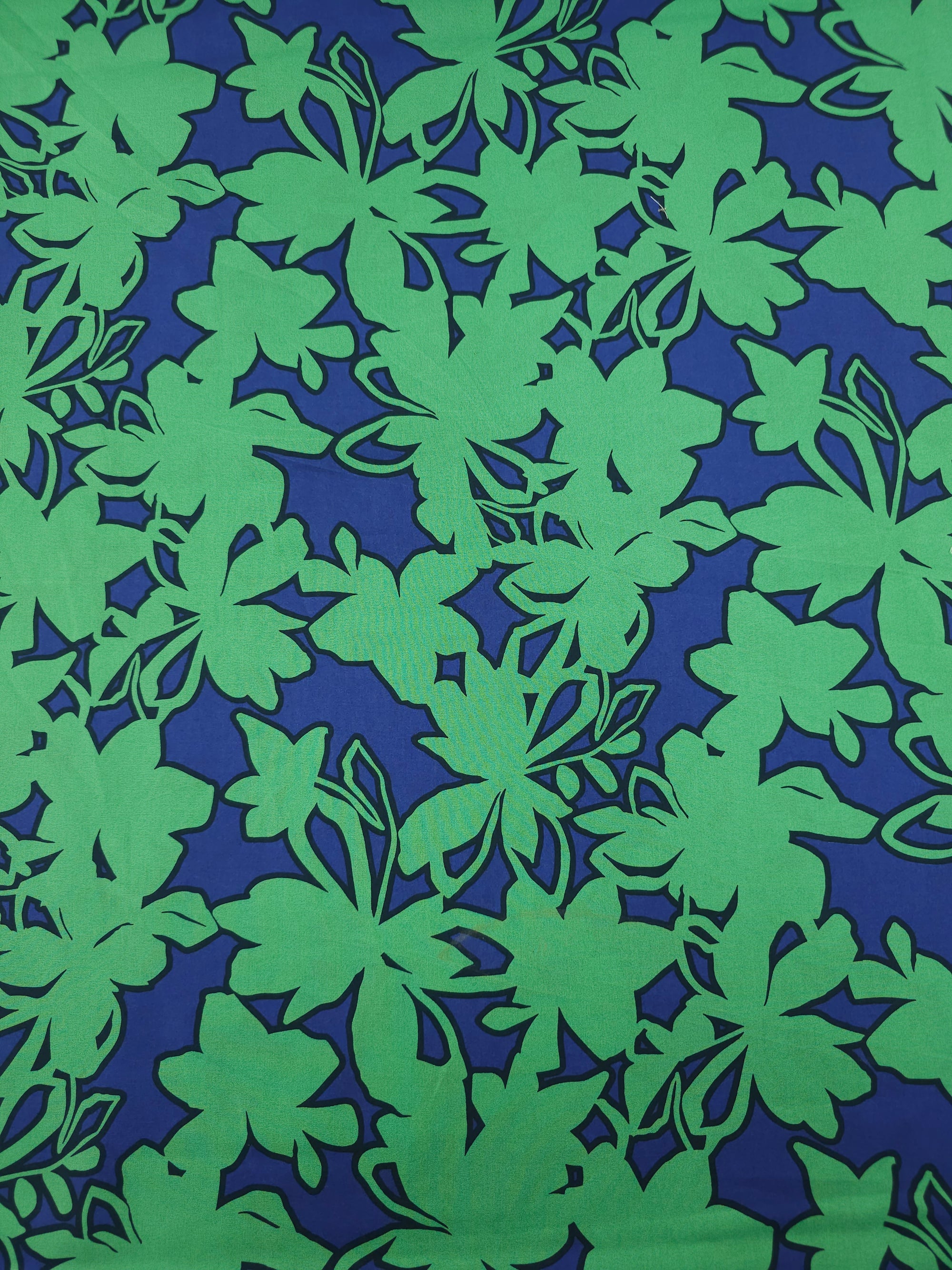 Blue/Green Floral Outline Fine Cotton Poplin 60"
