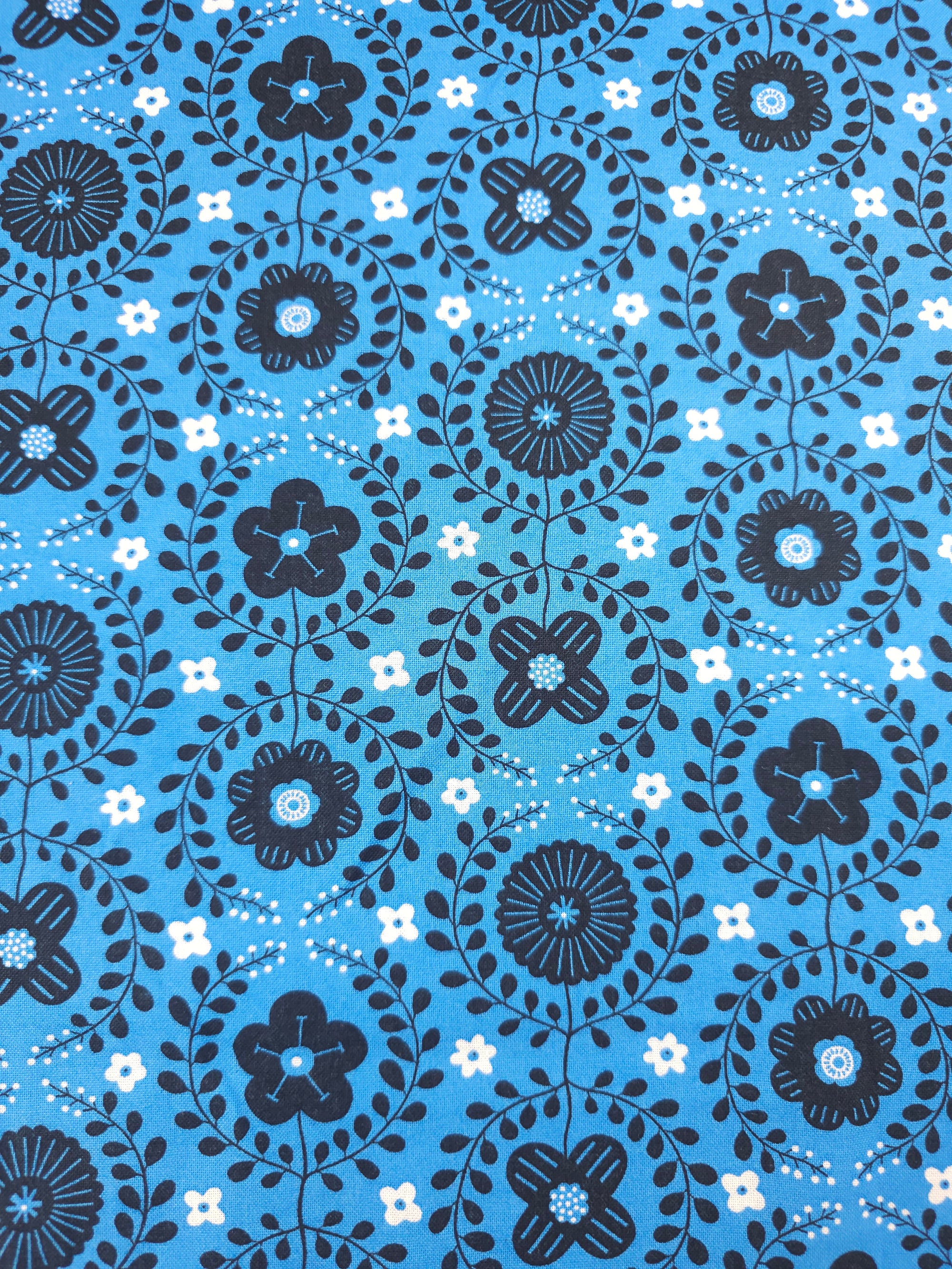 Blue/Black Abstract Flower Wreath 100% Cotton