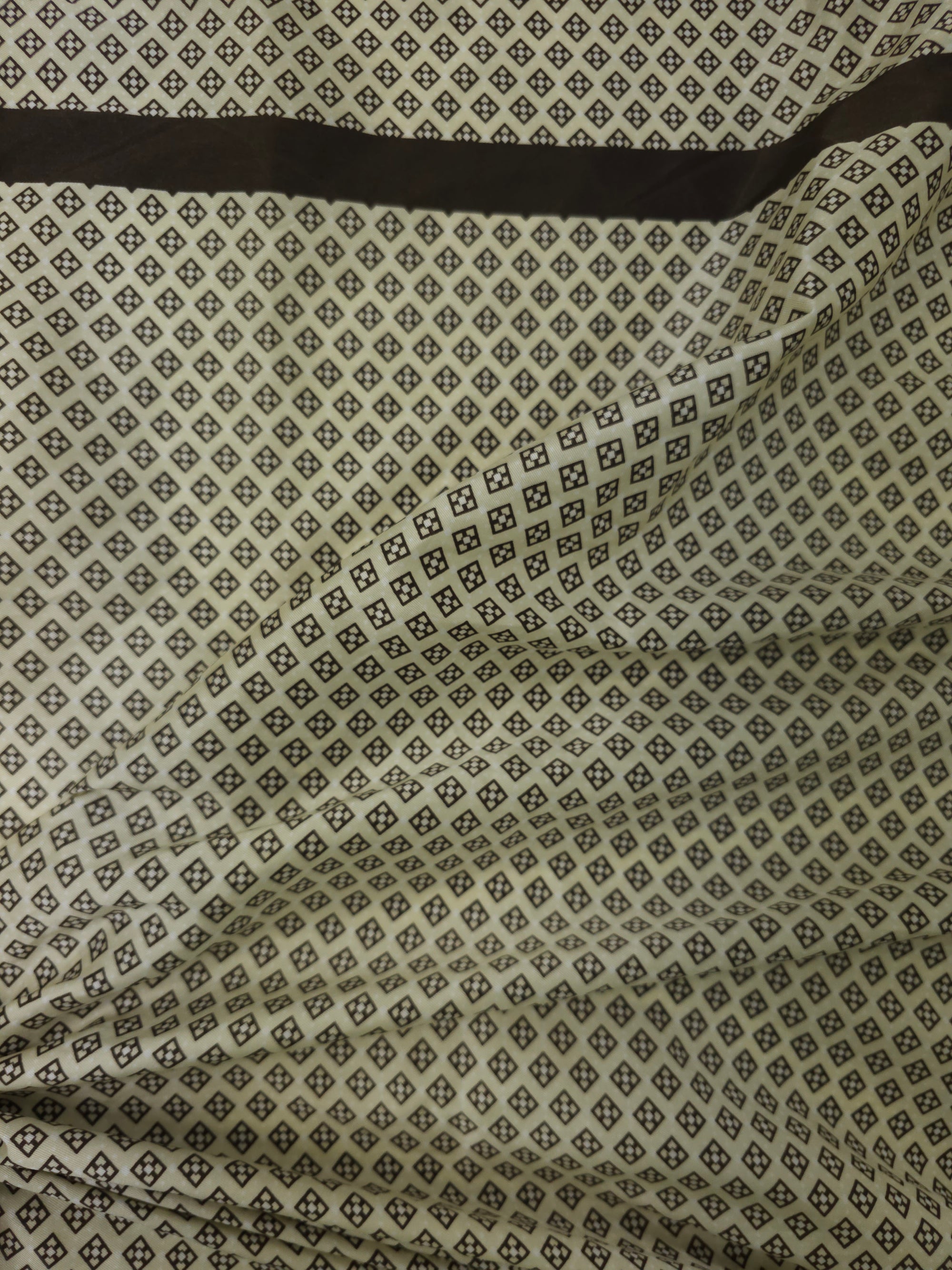 Vintage Diamond Trellis Medium Weight Poly (Various Sizes)
