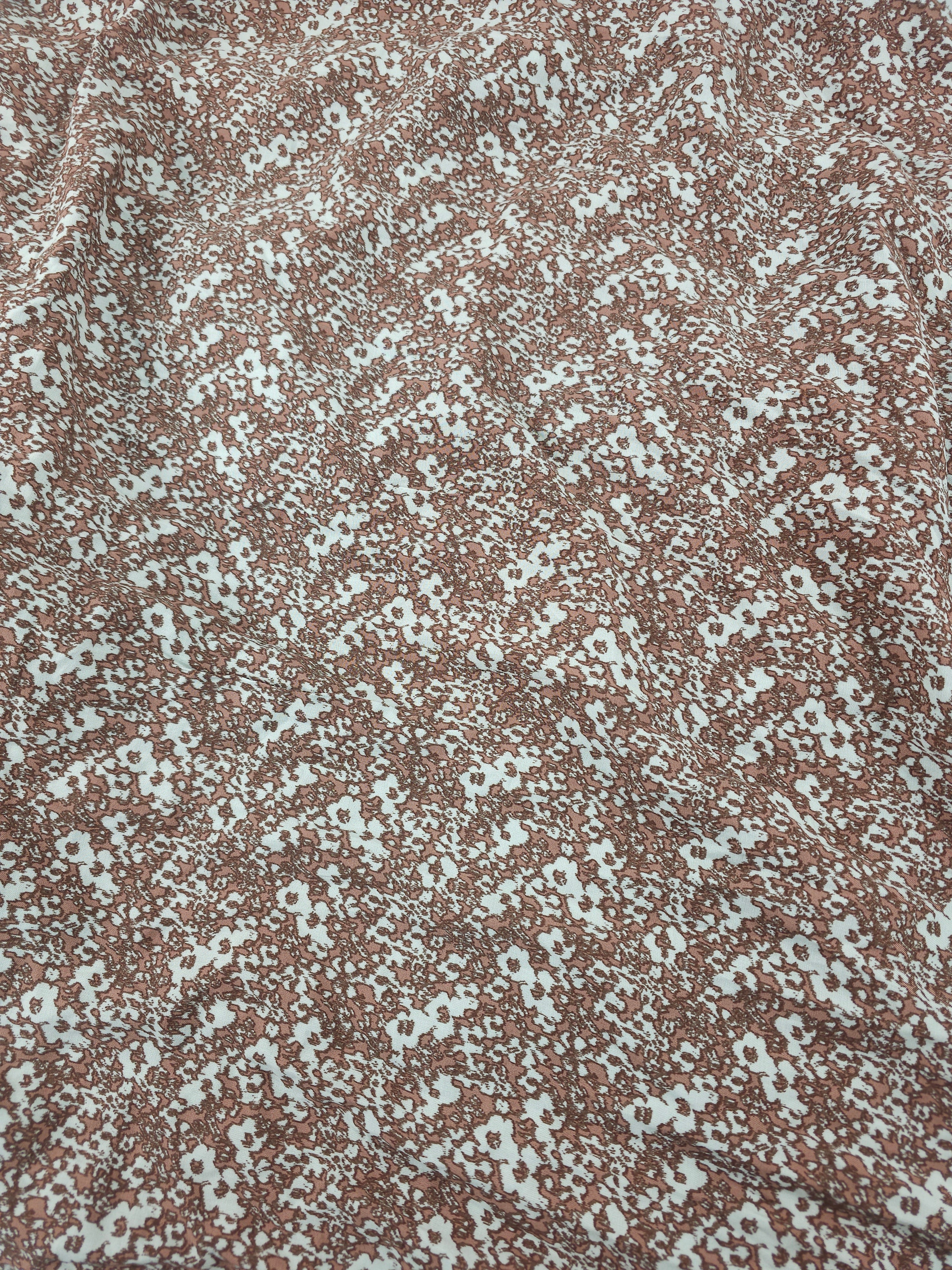 Little caramel flower Viscose- 3.7m piece