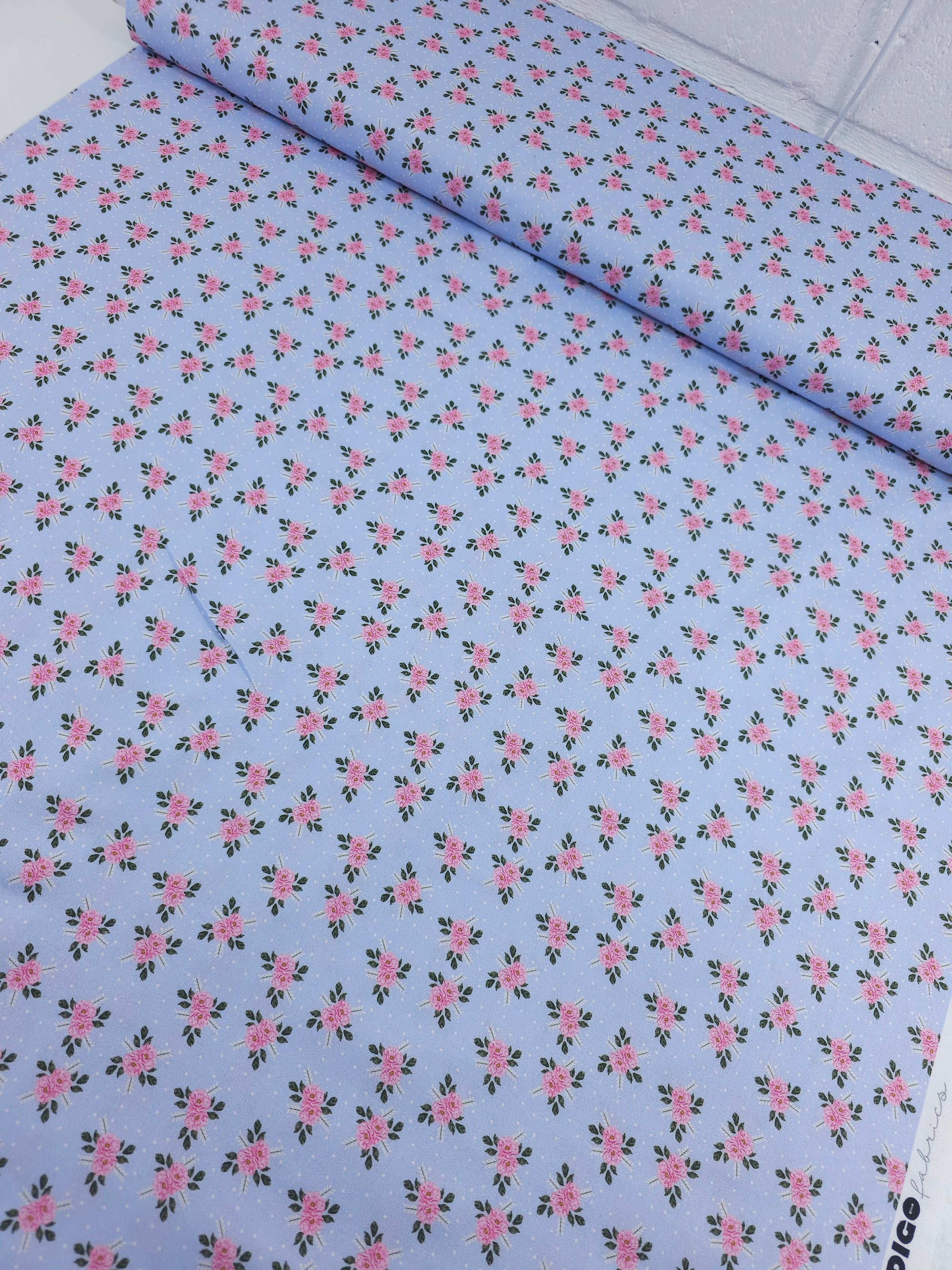 Ditsy Hydrangea Pair Floral 100% Cotton 55”