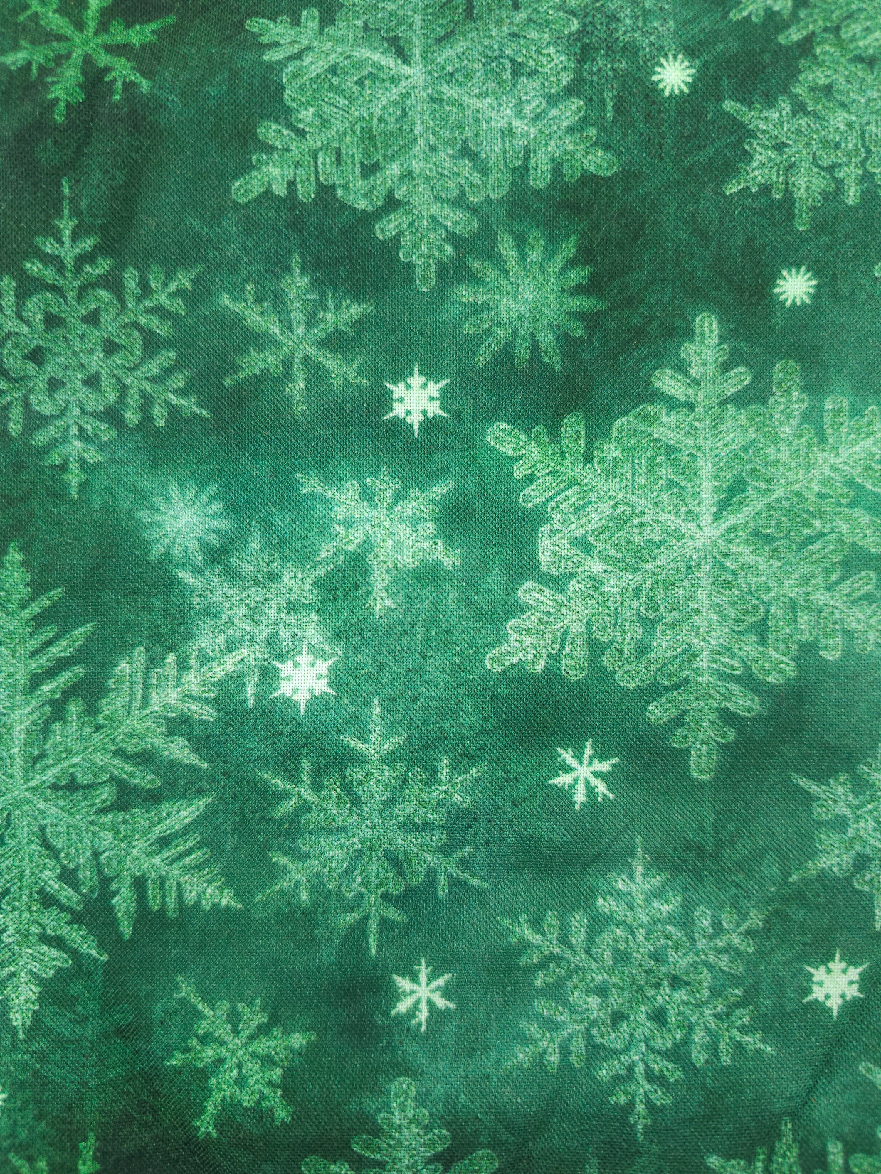 Emerald snowflake Cotton- 1.5m piece