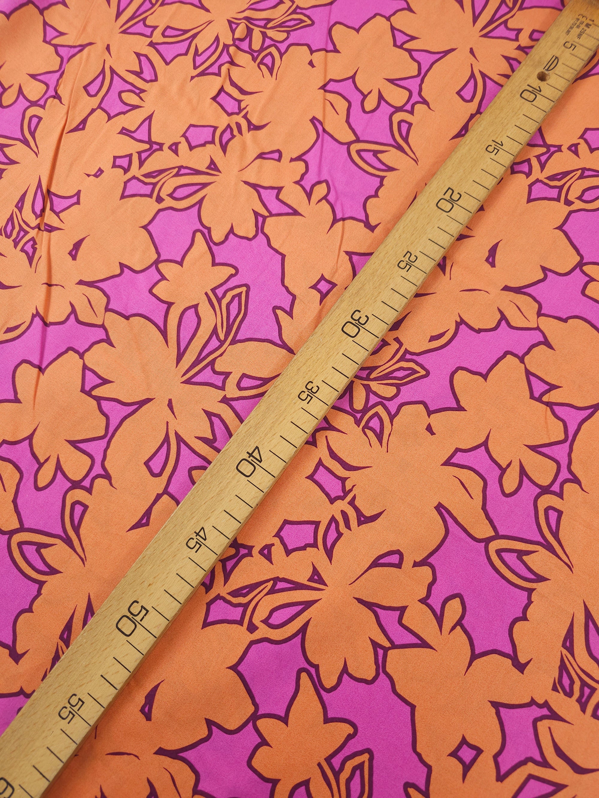 Orange/Fuchsia Pink Floral Outline Fine Cotton Poplin 57"