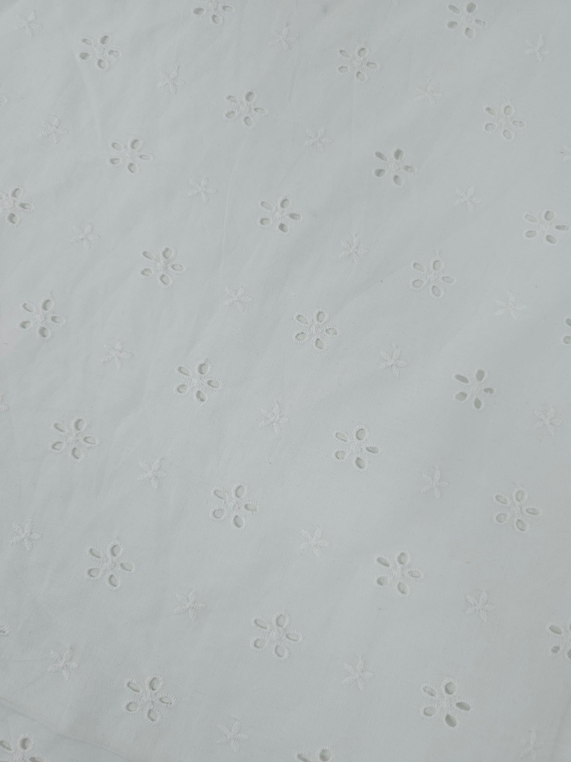 White Star Daisy Flower Cambric Cotton Broderie Anglaise