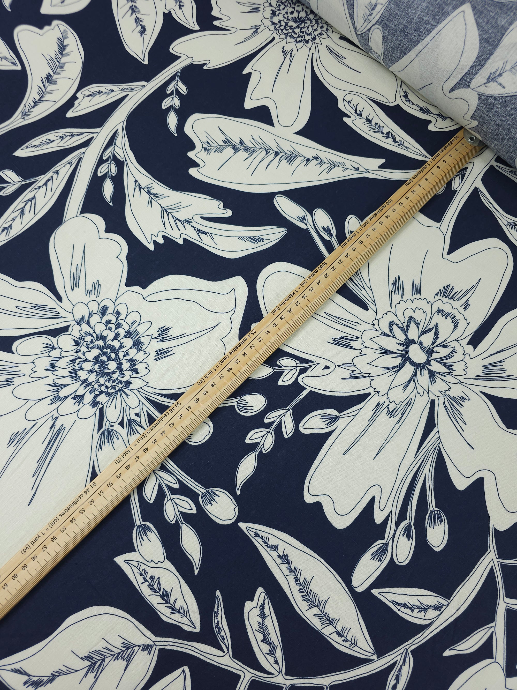 Navy/Ivory Large Floral 100% Linen *DEFECT*