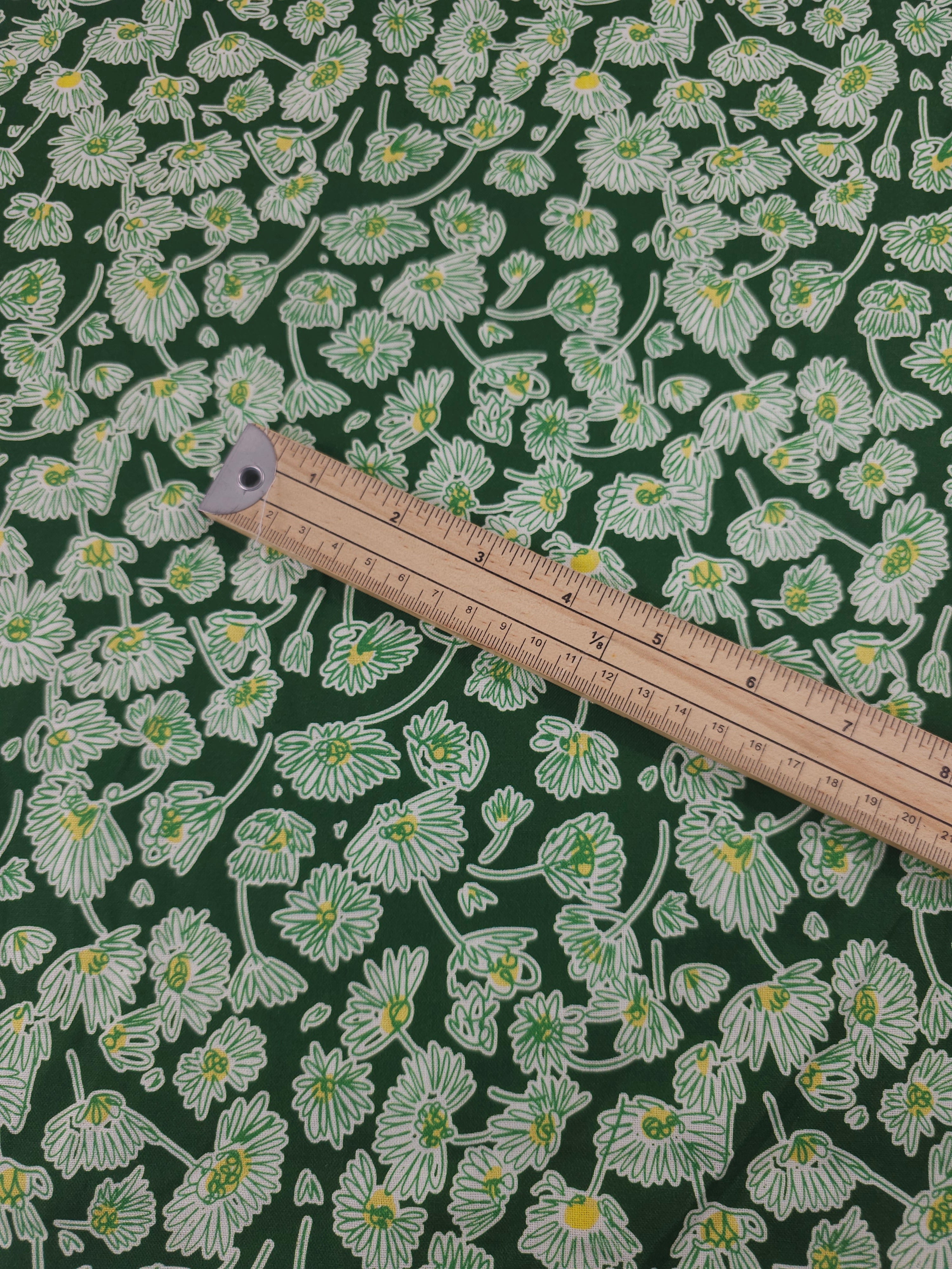 Green Sketch Daisy 100% Cotton - Free Spirit
