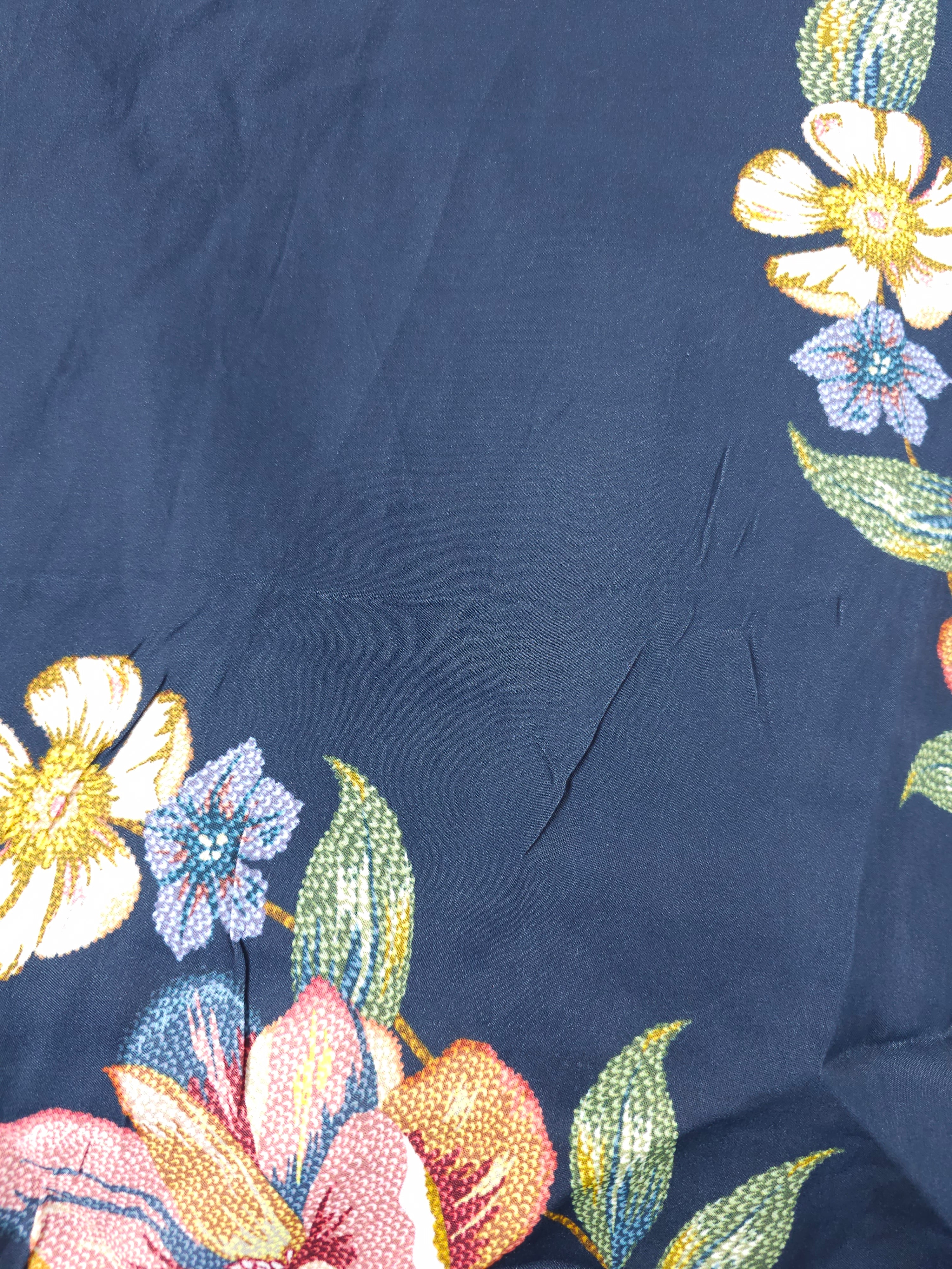 Bordering florals Viscose sateen- 5m piece