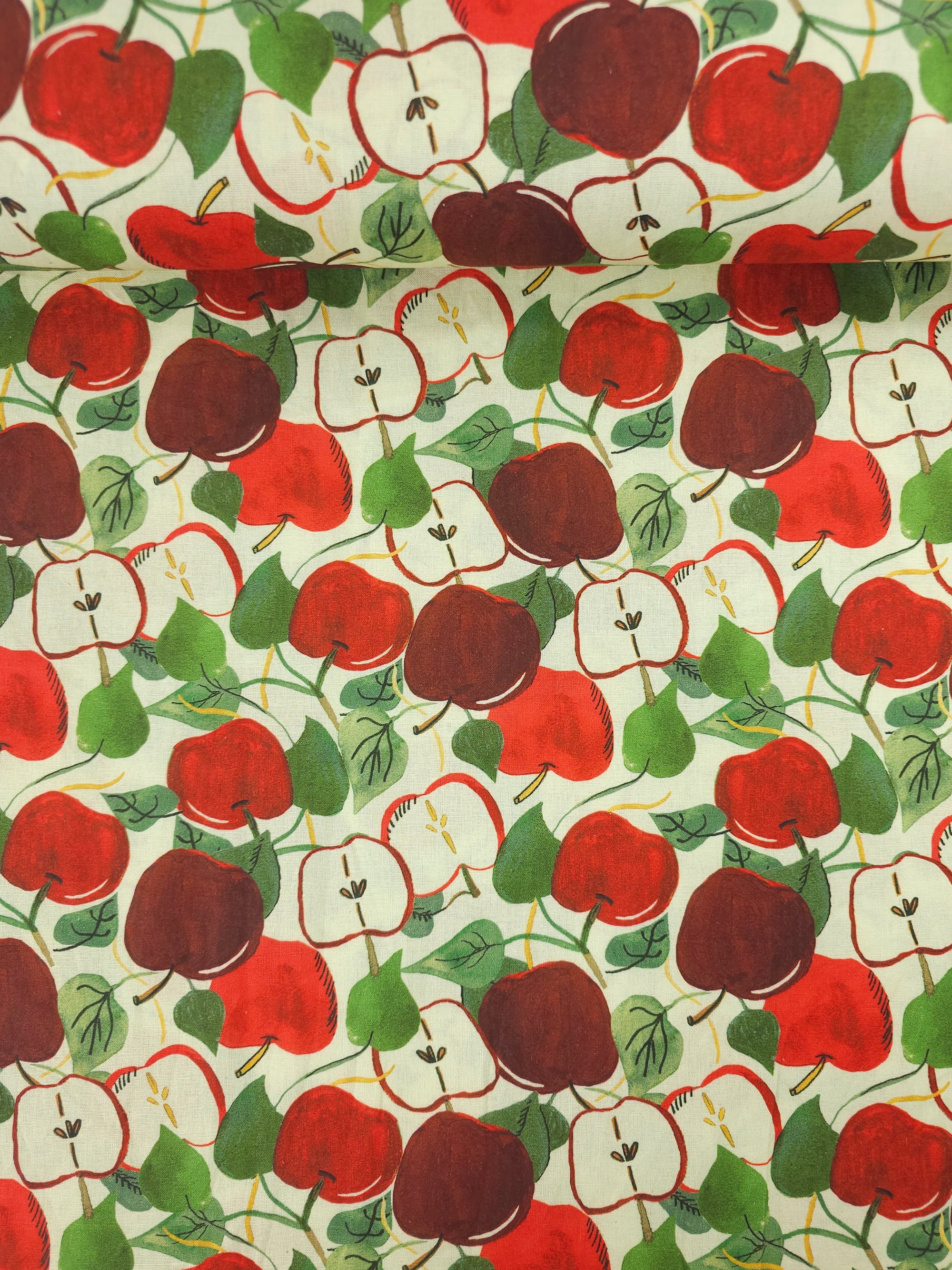 Apple Slices 100% Cotton