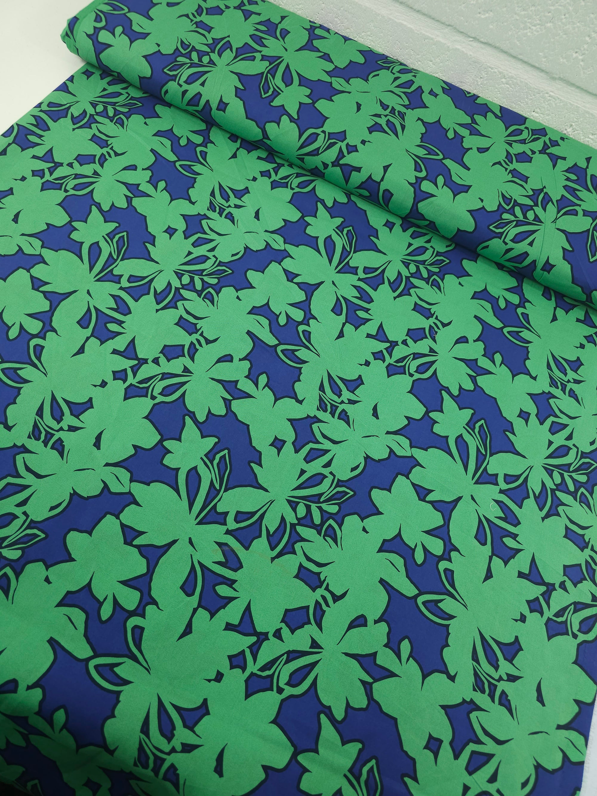 Blue/Green Floral Outline Fine Cotton Poplin 60"