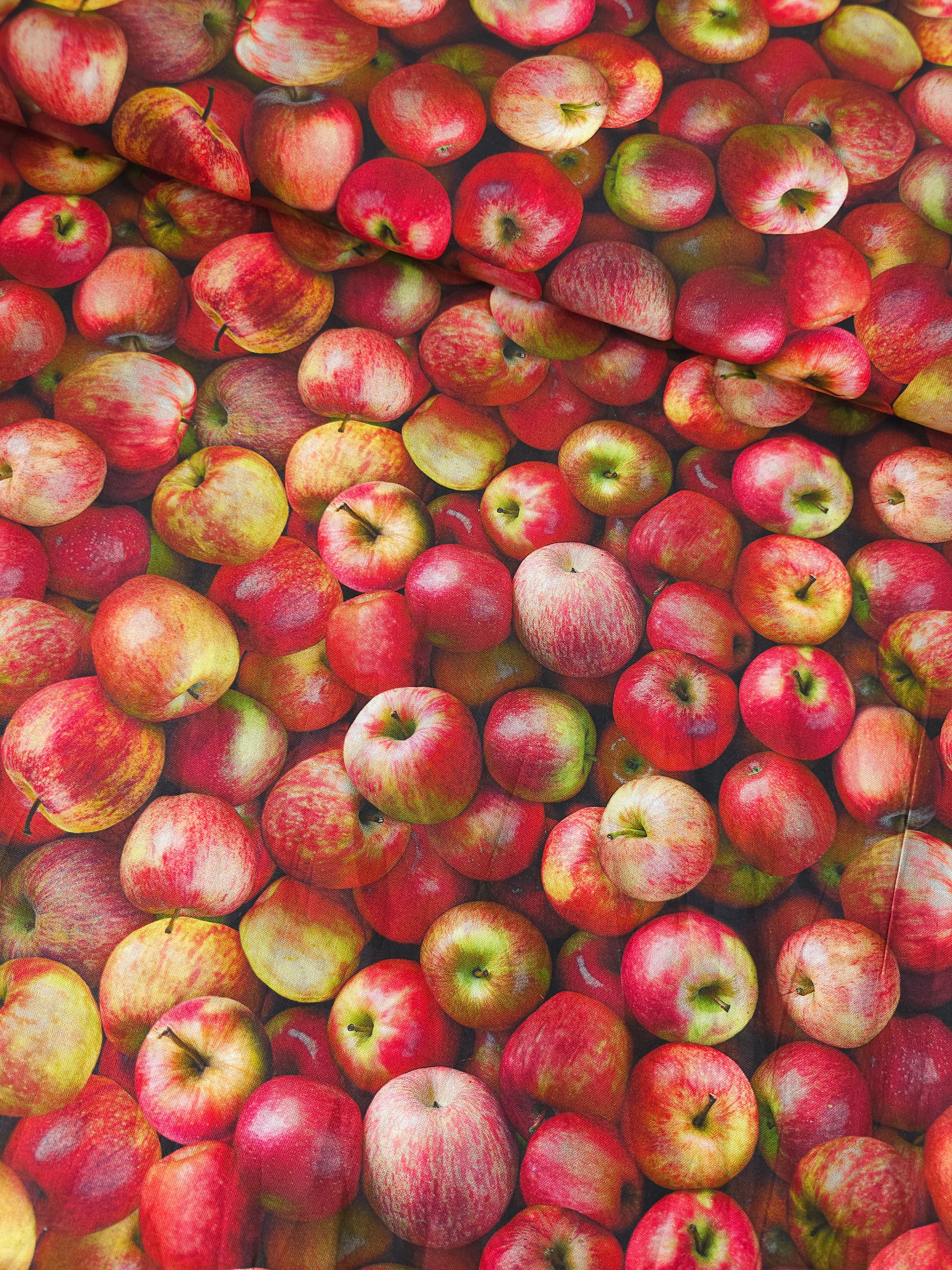 Bunch Of Apples 100% Cotton