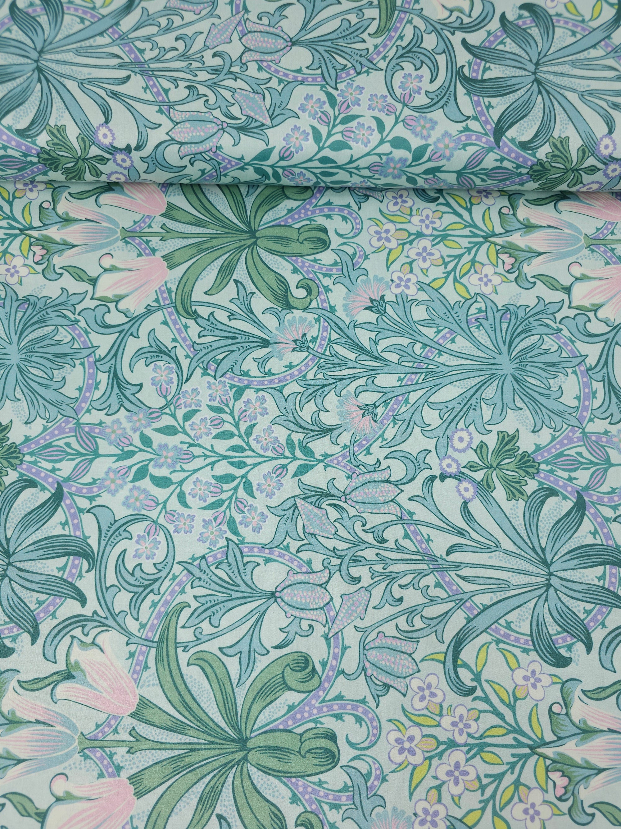 Simply Nature Floral Cotton Sateen 102" - William Morris *EXTRA WIDE*