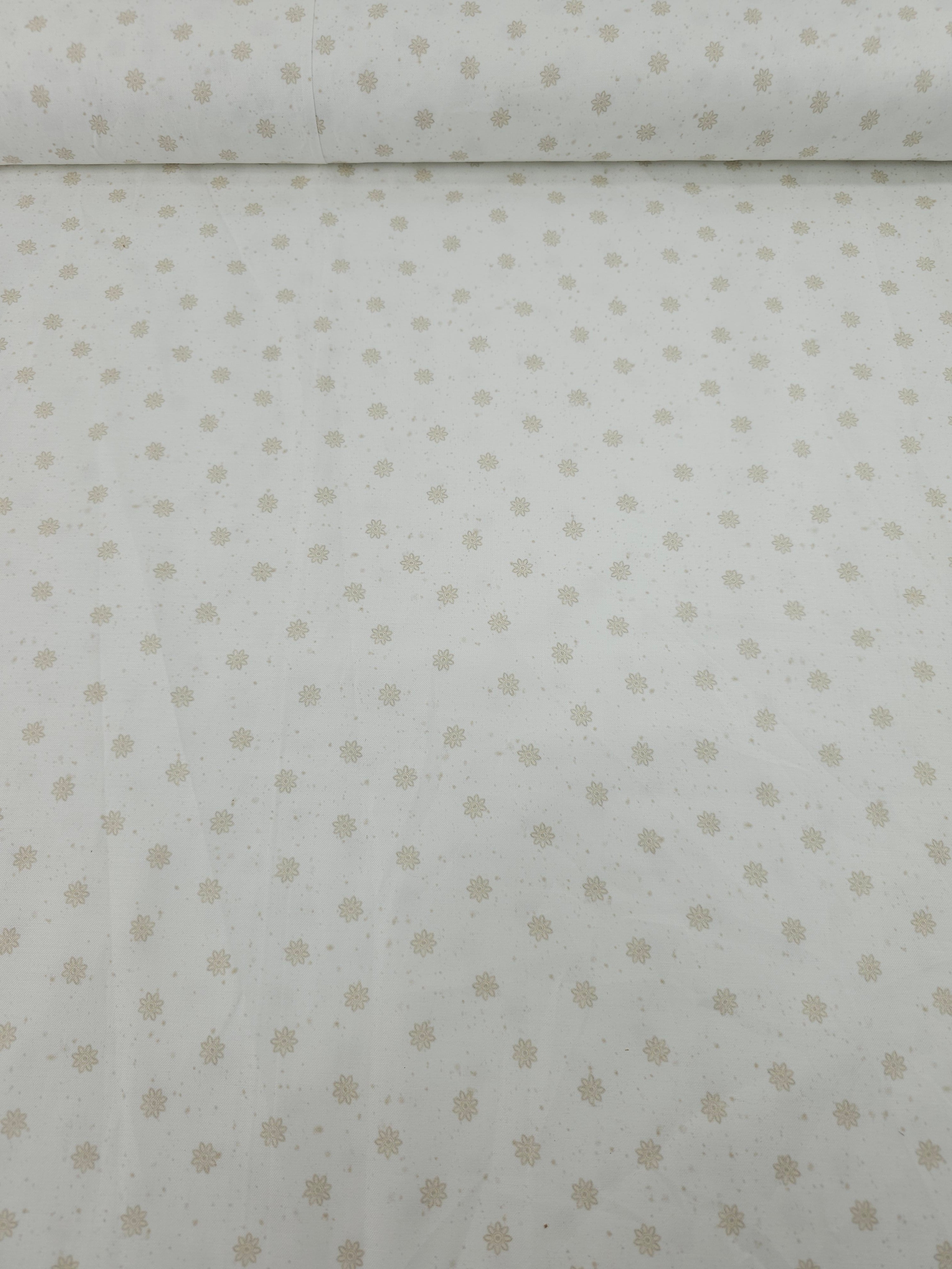 Beige/Ivory Ditsy Woodland Flower 100% Cotton