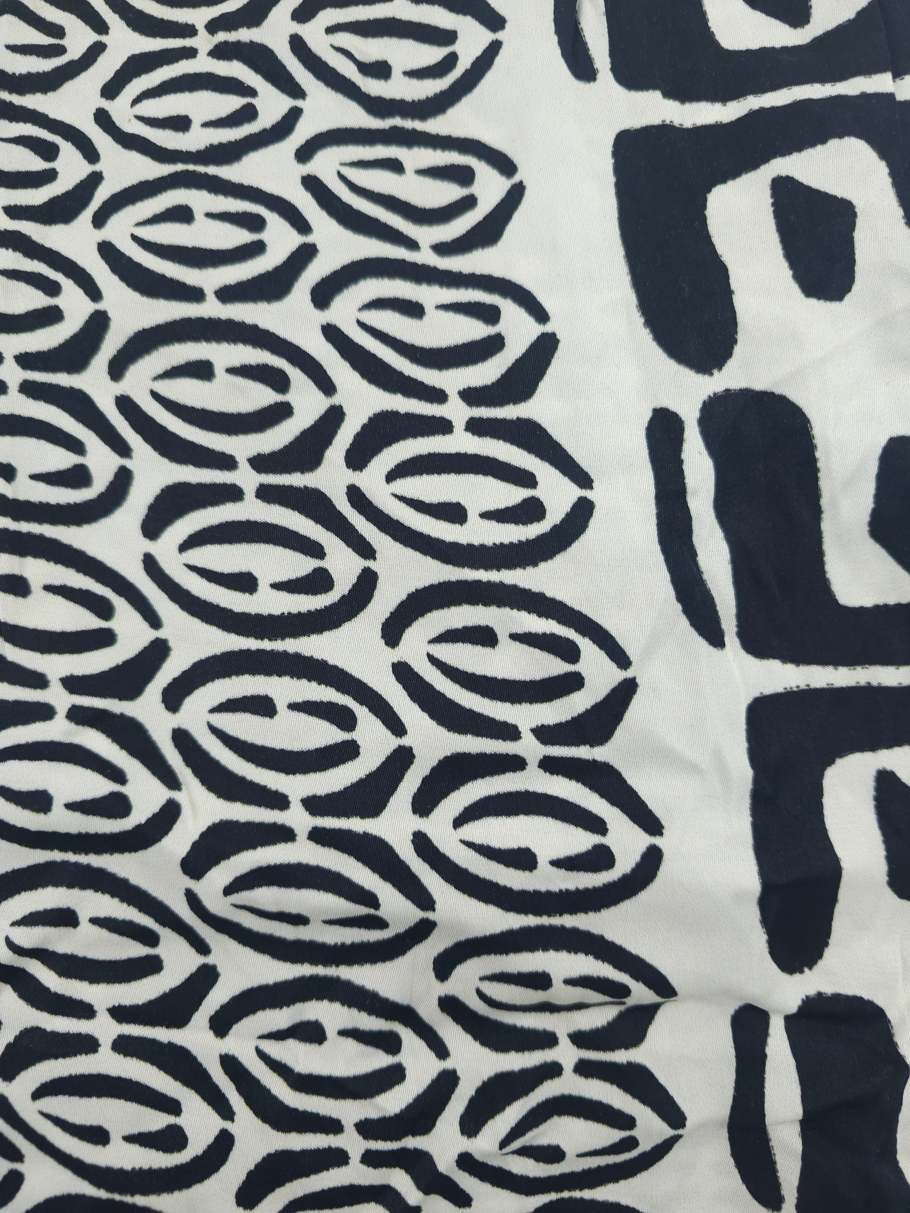 Black Design Viscose Sateen- 3.8m Piece