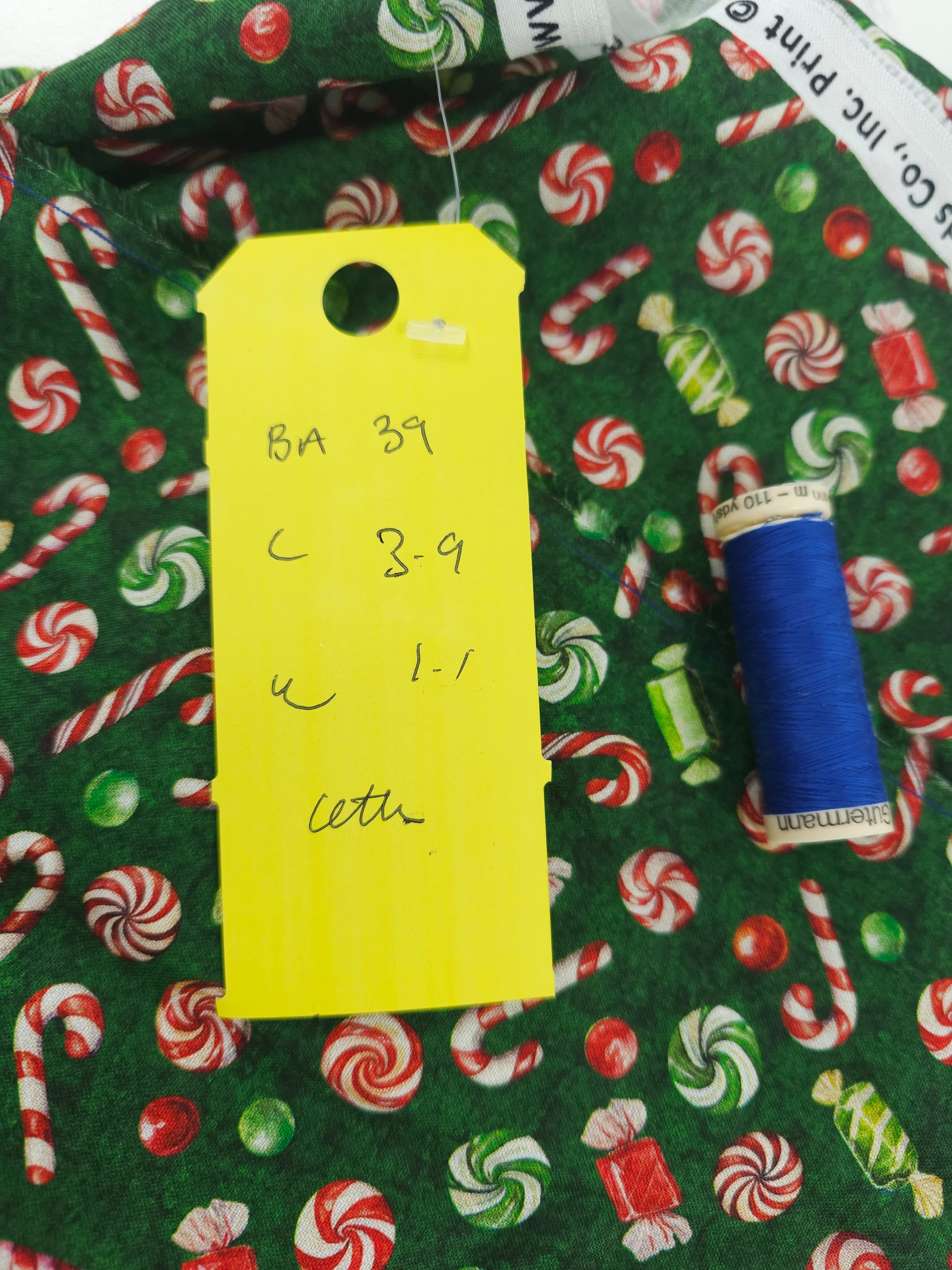Christmas candy Cotton- 3.9m piece