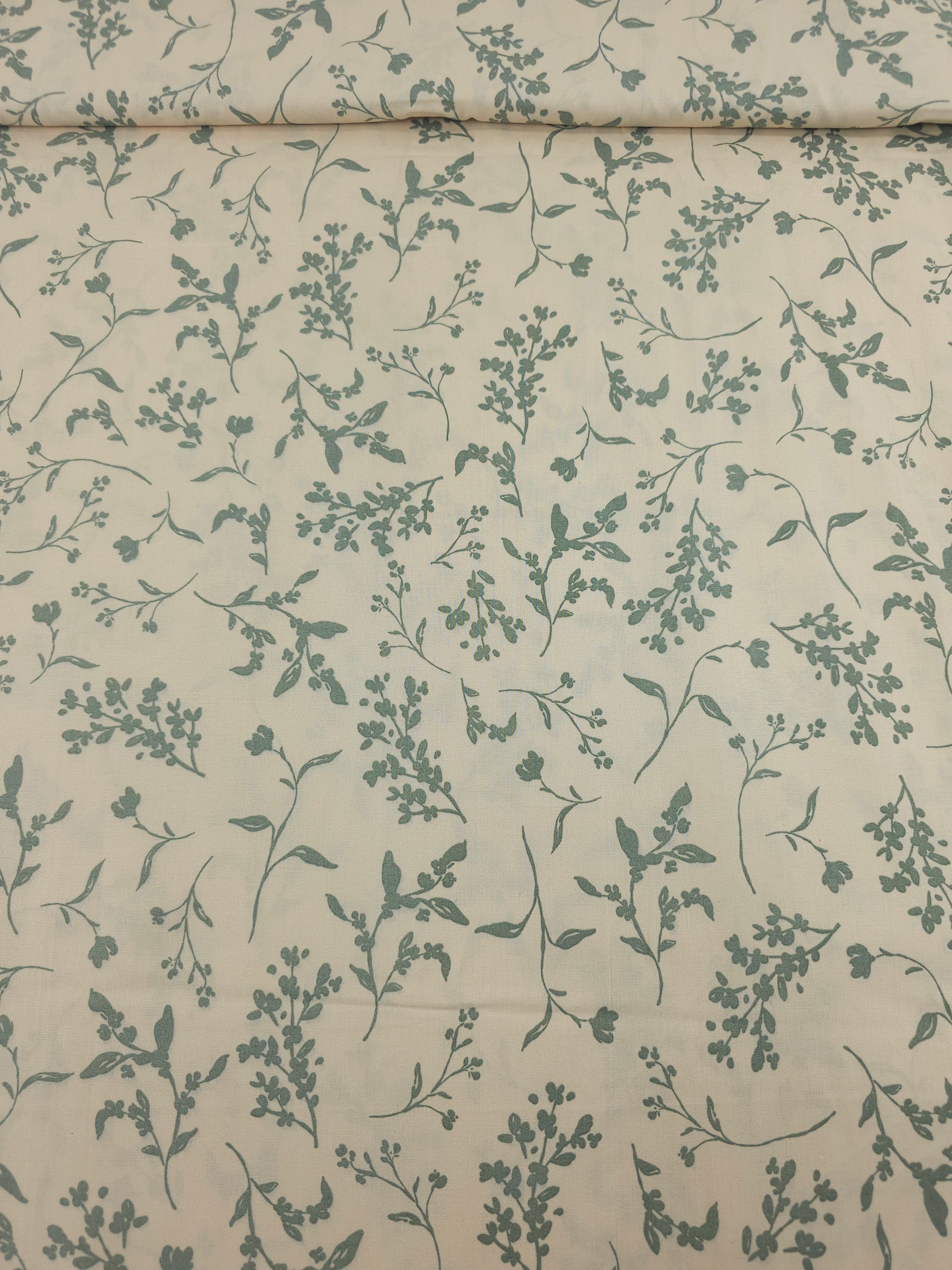 Cream/Sage Tossed Stems Lightweight Cotton 60"