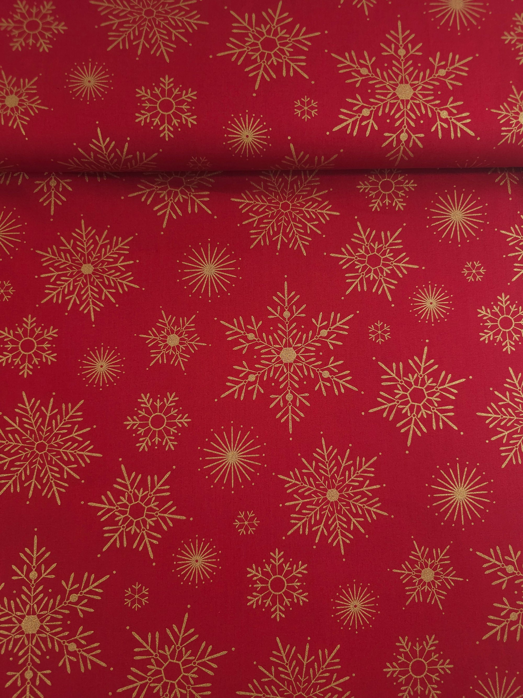 Red/Gold Snowflake 100% Cotton