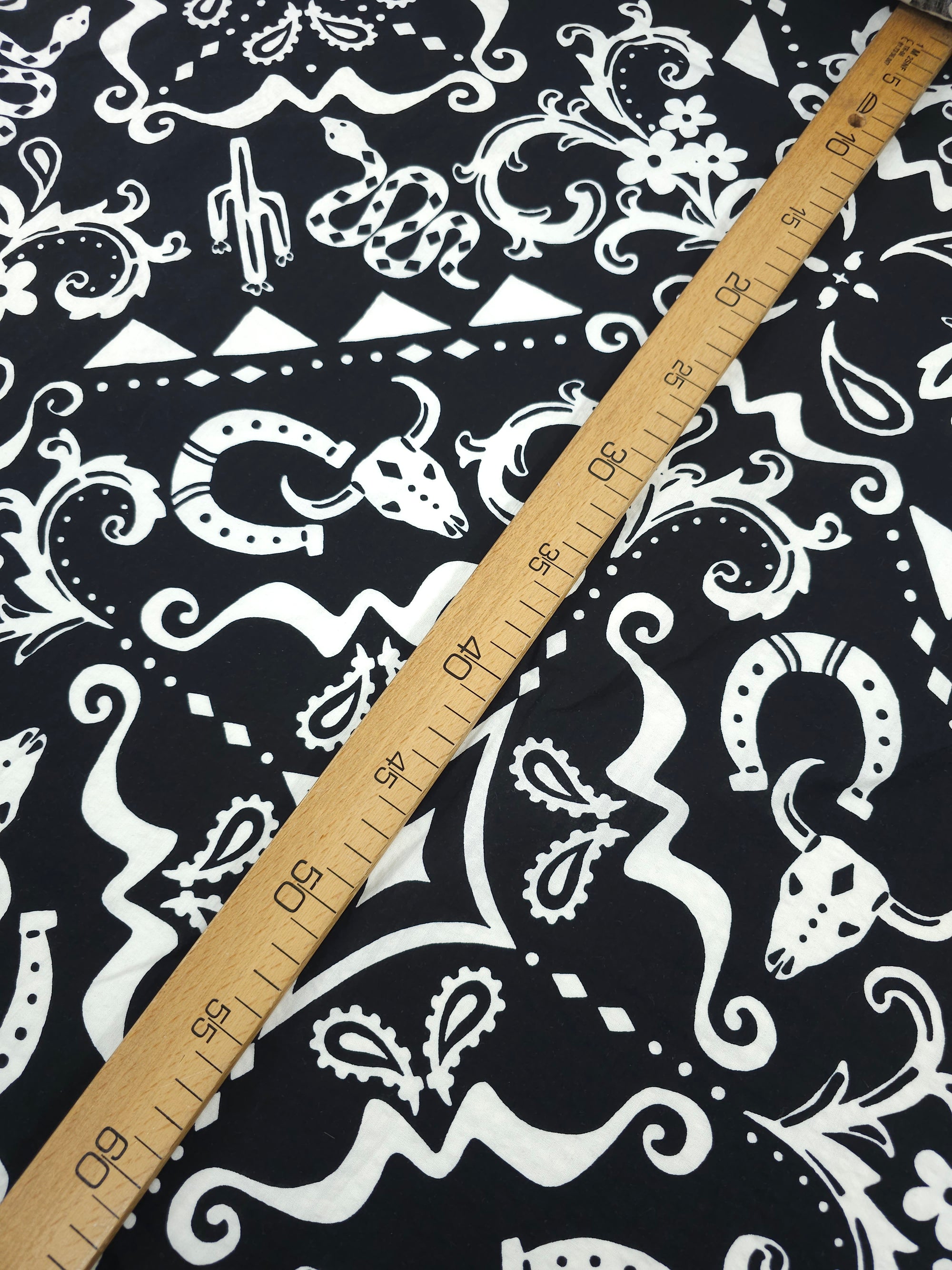 Black/White Rodeo Damask Abstract Cotton Viscose - New Look