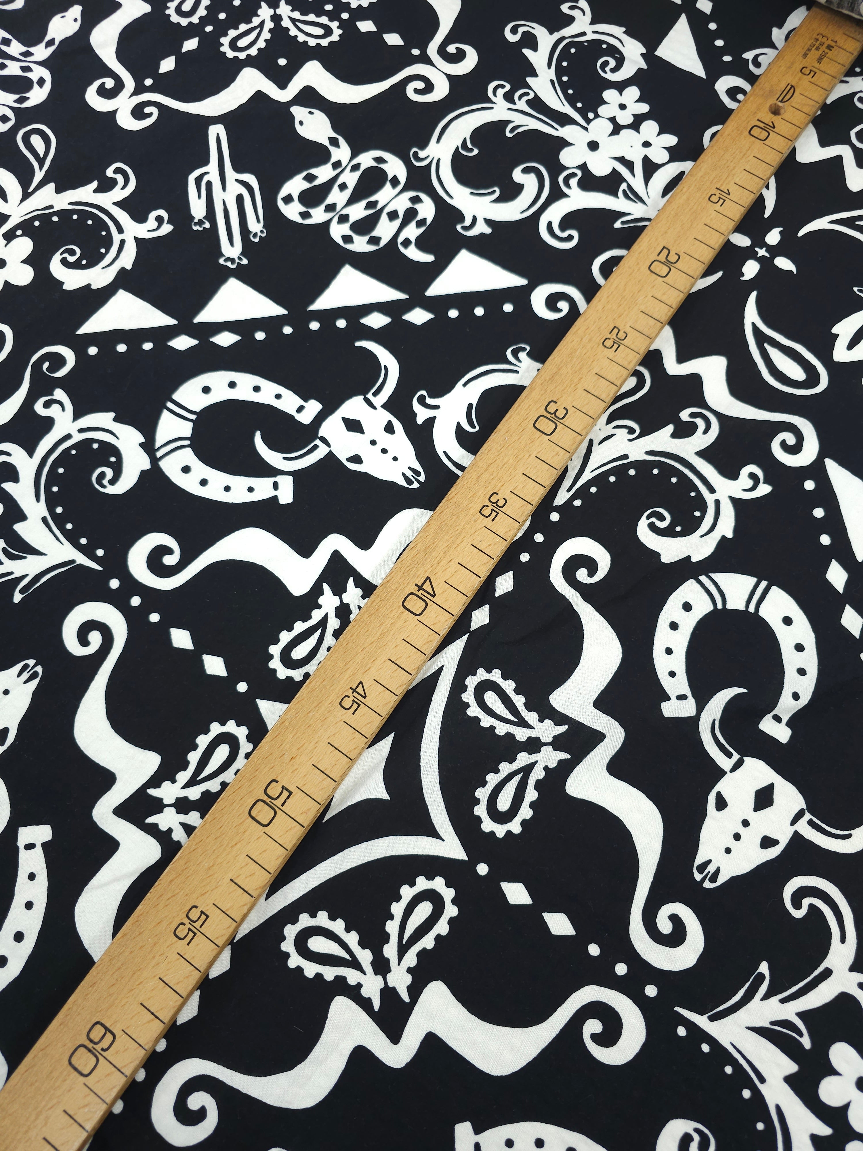 Black/White Rodeo Damask Abstract Cotton Viscose - New Look