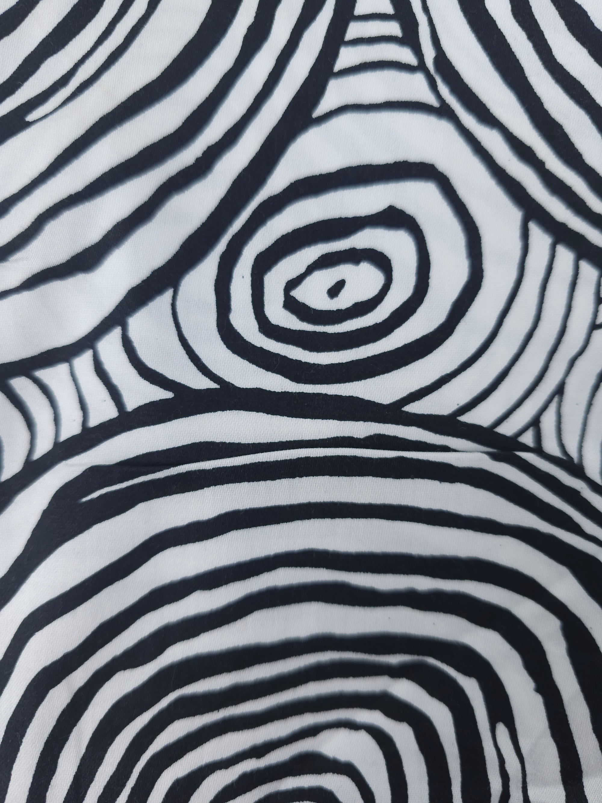 Circles Cotton sateen- 2.3m piece
