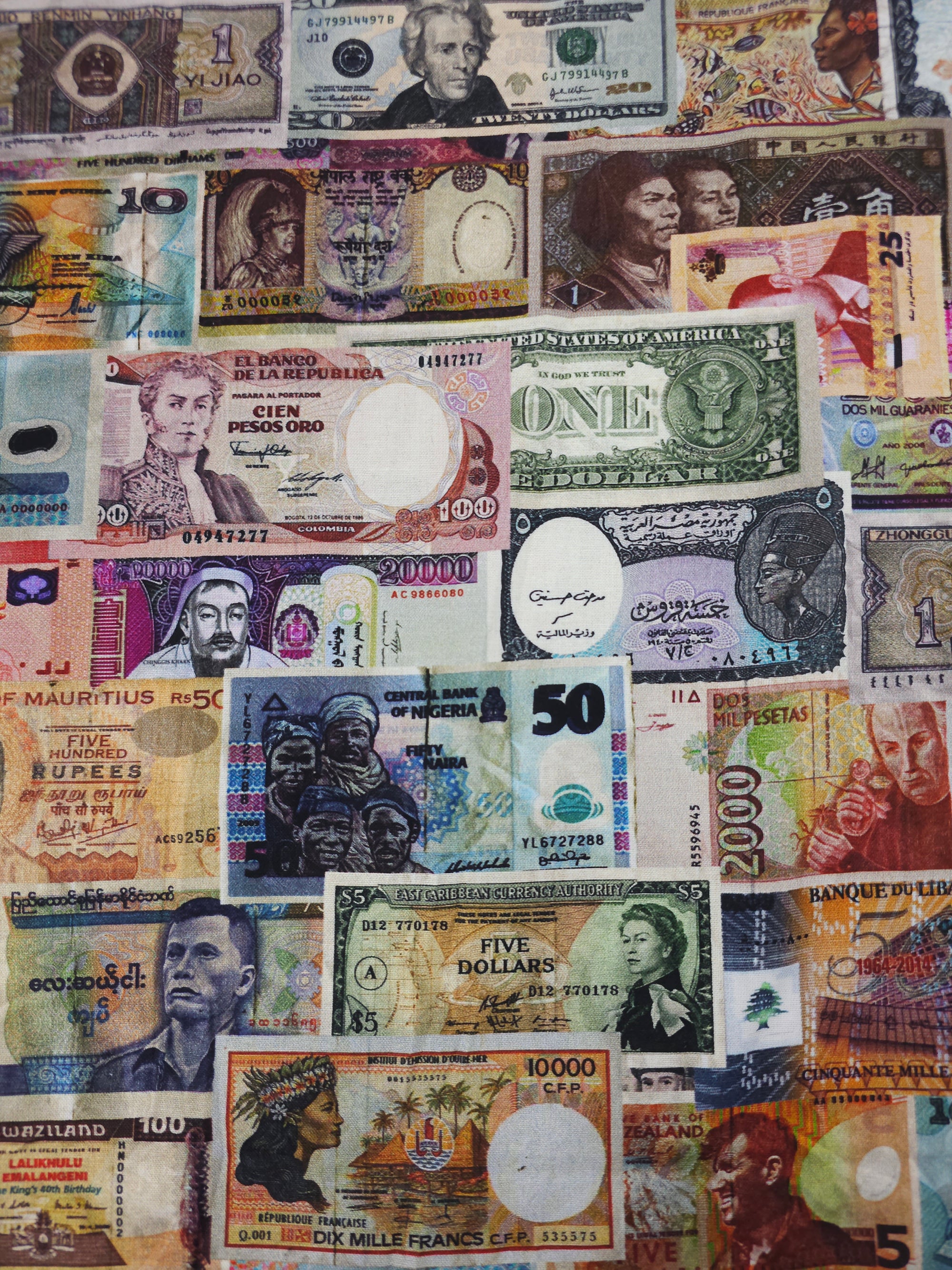Retro Money Notes 100% Cotton - Robert Kaufman