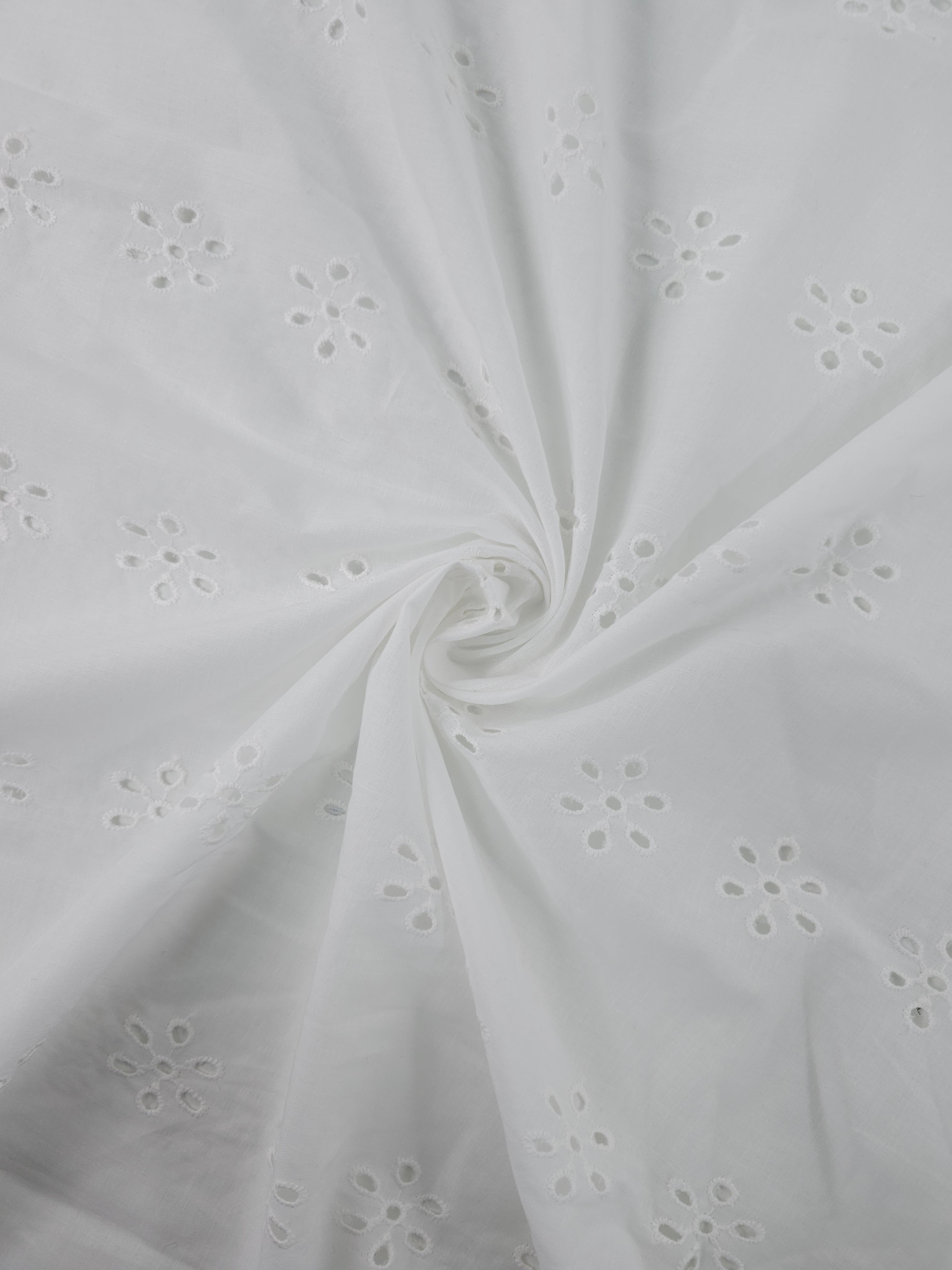 White Daisy Trail Cambric Cotton Broderie Anglaise