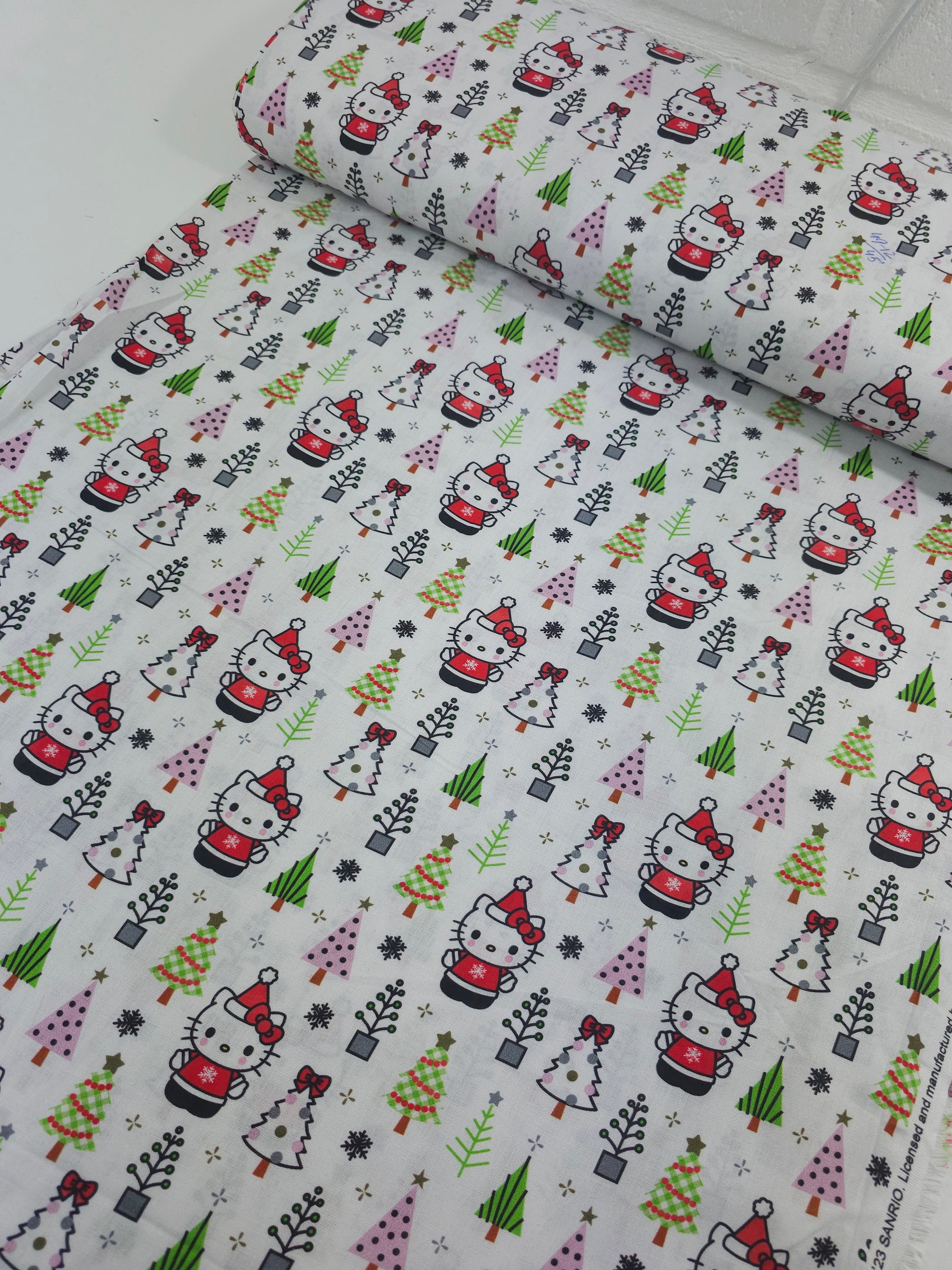 Hello Kitty Christmas 100% Cotton