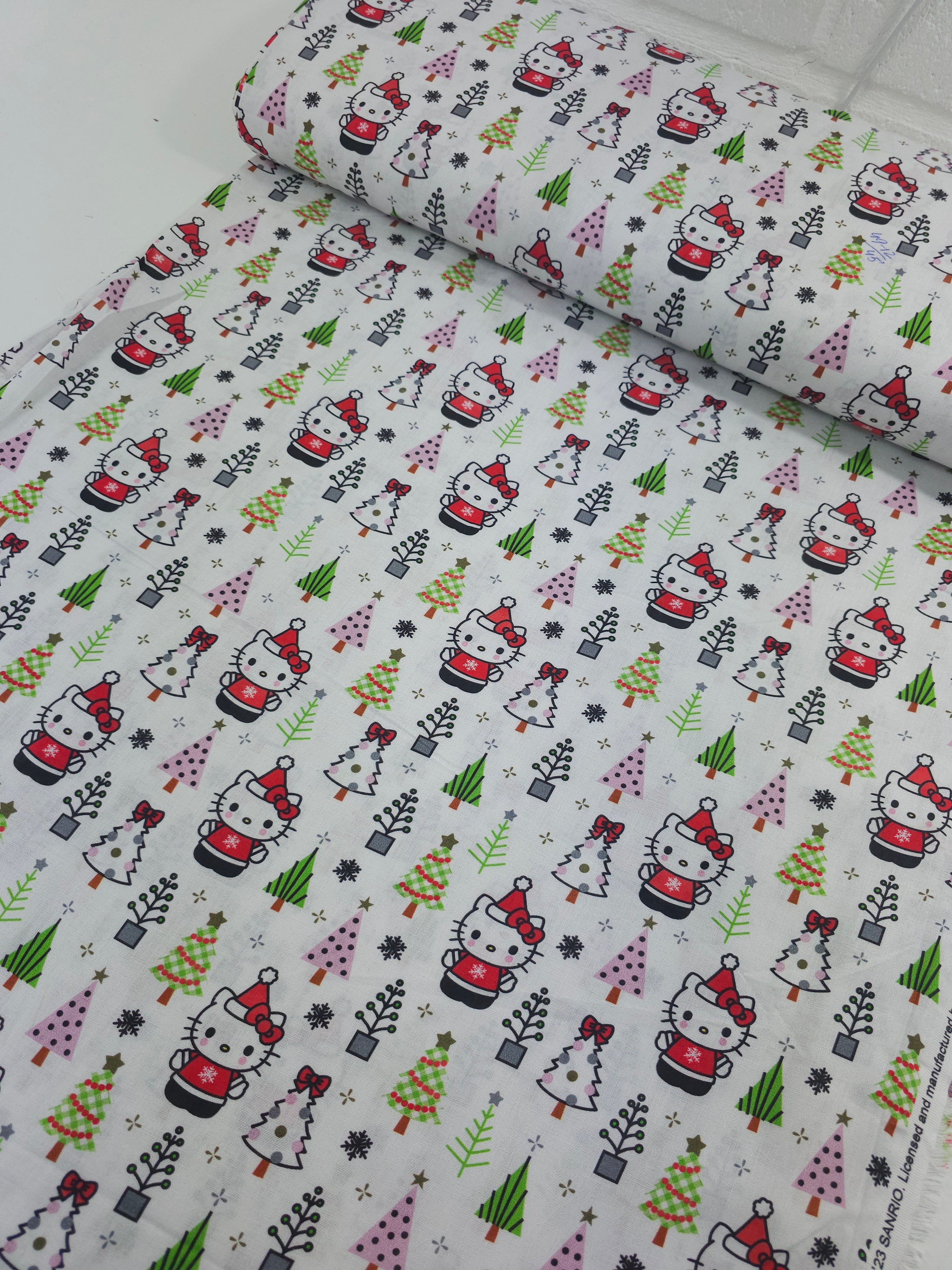 Hello Kitty Christmas 100% Cotton