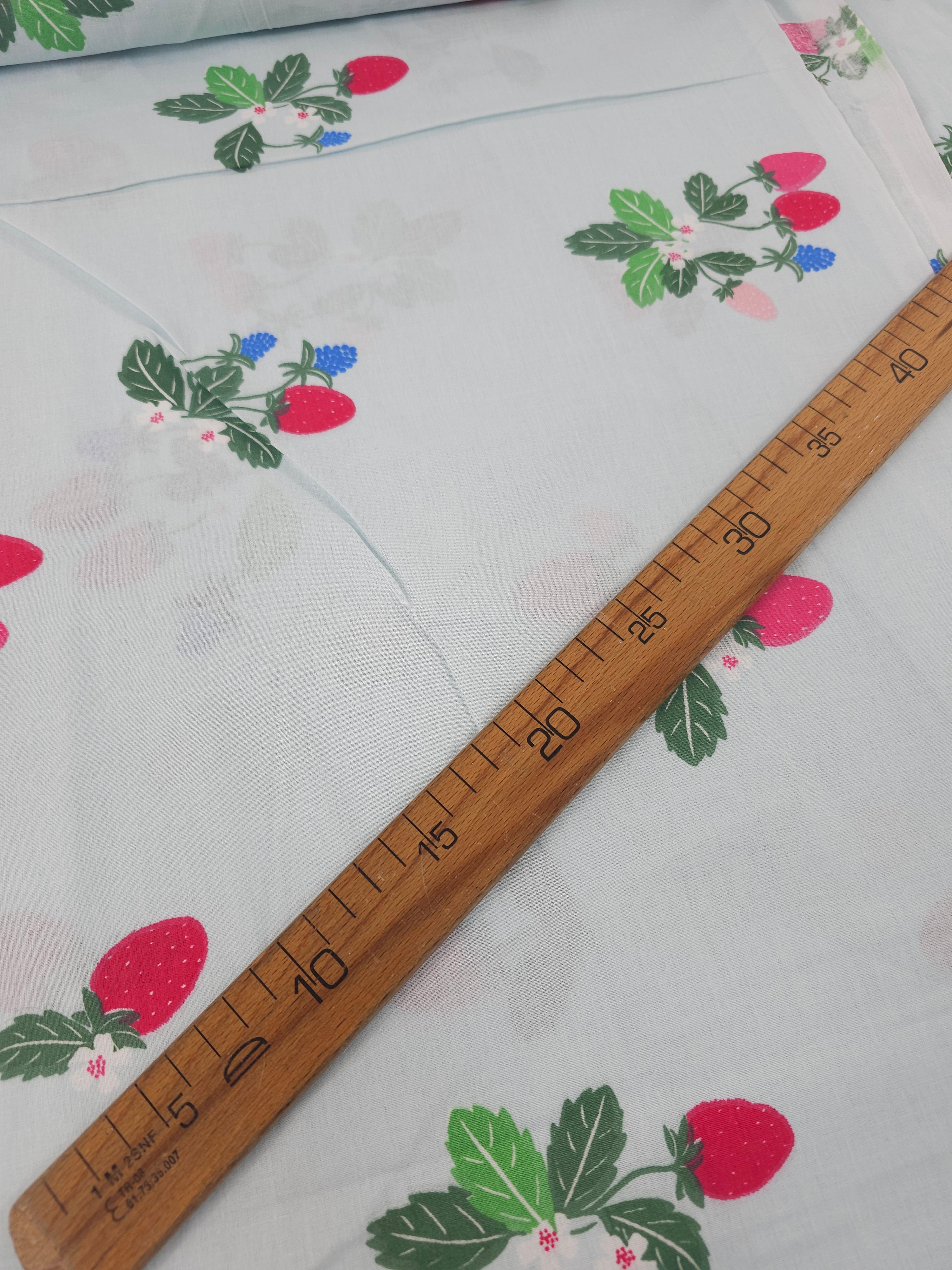 Strawberry Cluster 100% Cotton 86” *EXTRA WIDE*